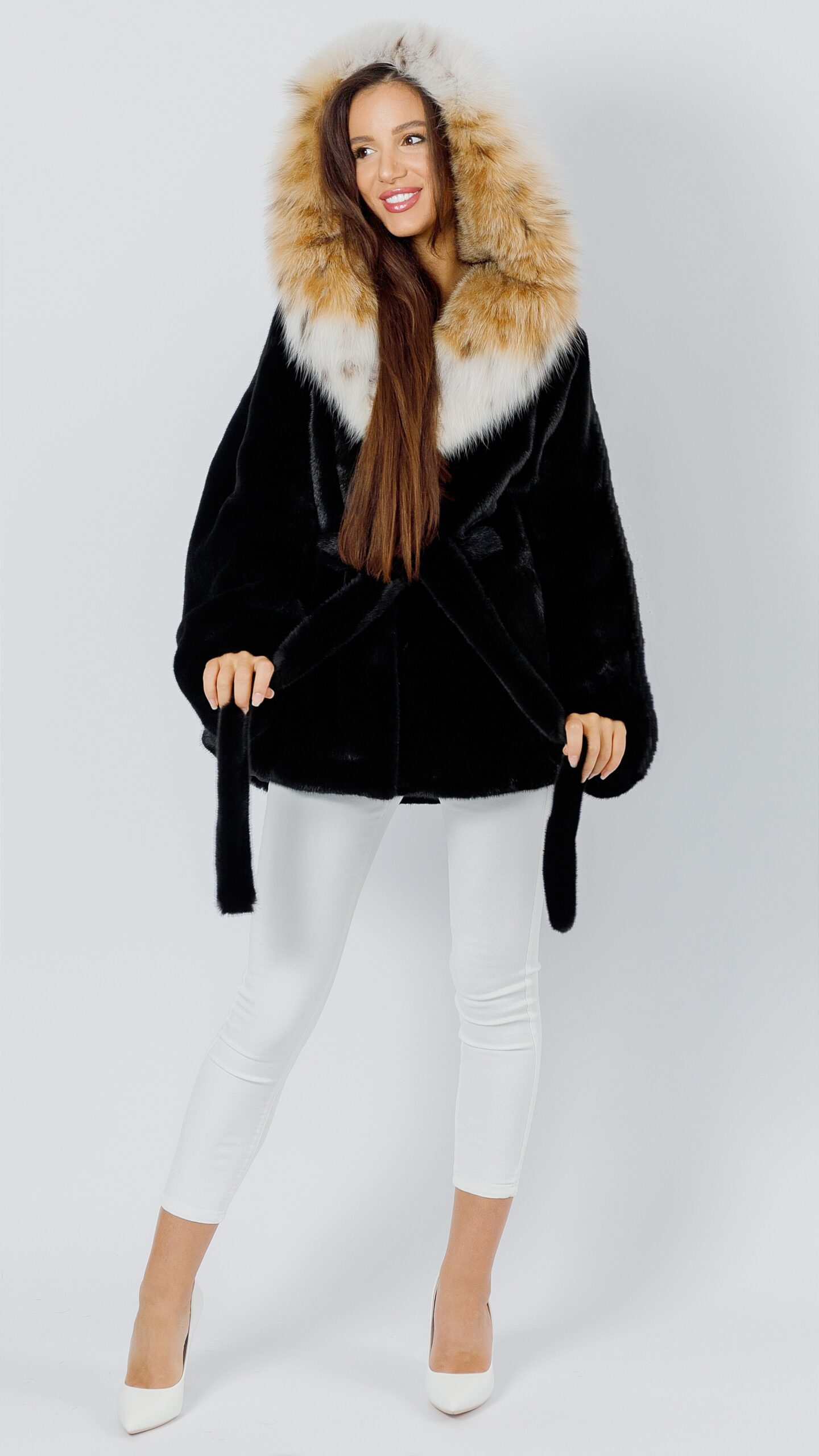 Кимоно из норки Black с капюшоном из меха рыси