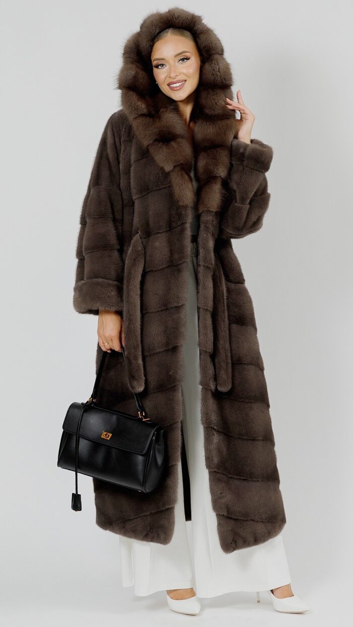 Шуба из меха норки White